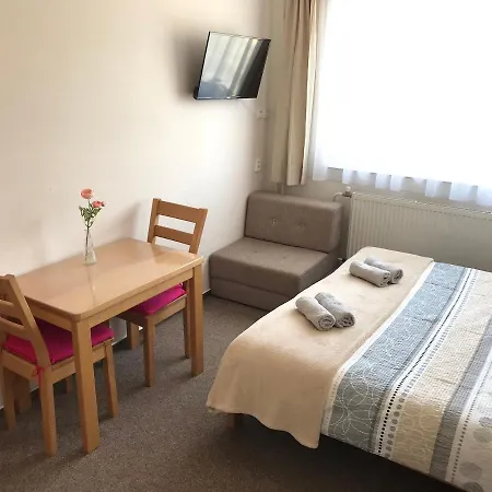 Crhan בית הארחה