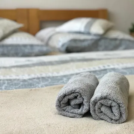 Crhan בית הארחה מיקולוב