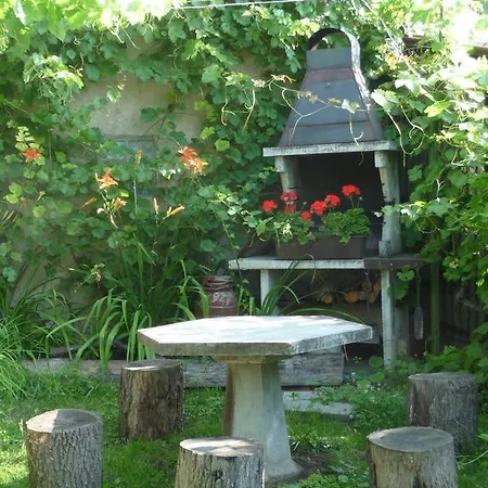 בית הארחה Crhan 3*