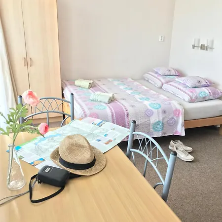 Guest house Crhan 3*