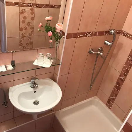 Crhan 3* מיקולוב